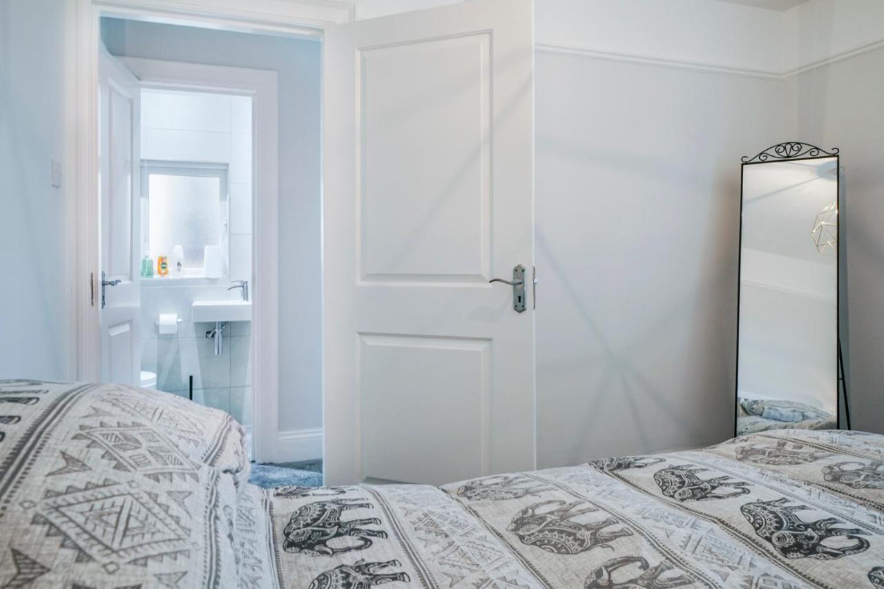Close To City Centre Stylish 3 Bedroom House เบลฟาสต์ ภายนอก รูปภาพ