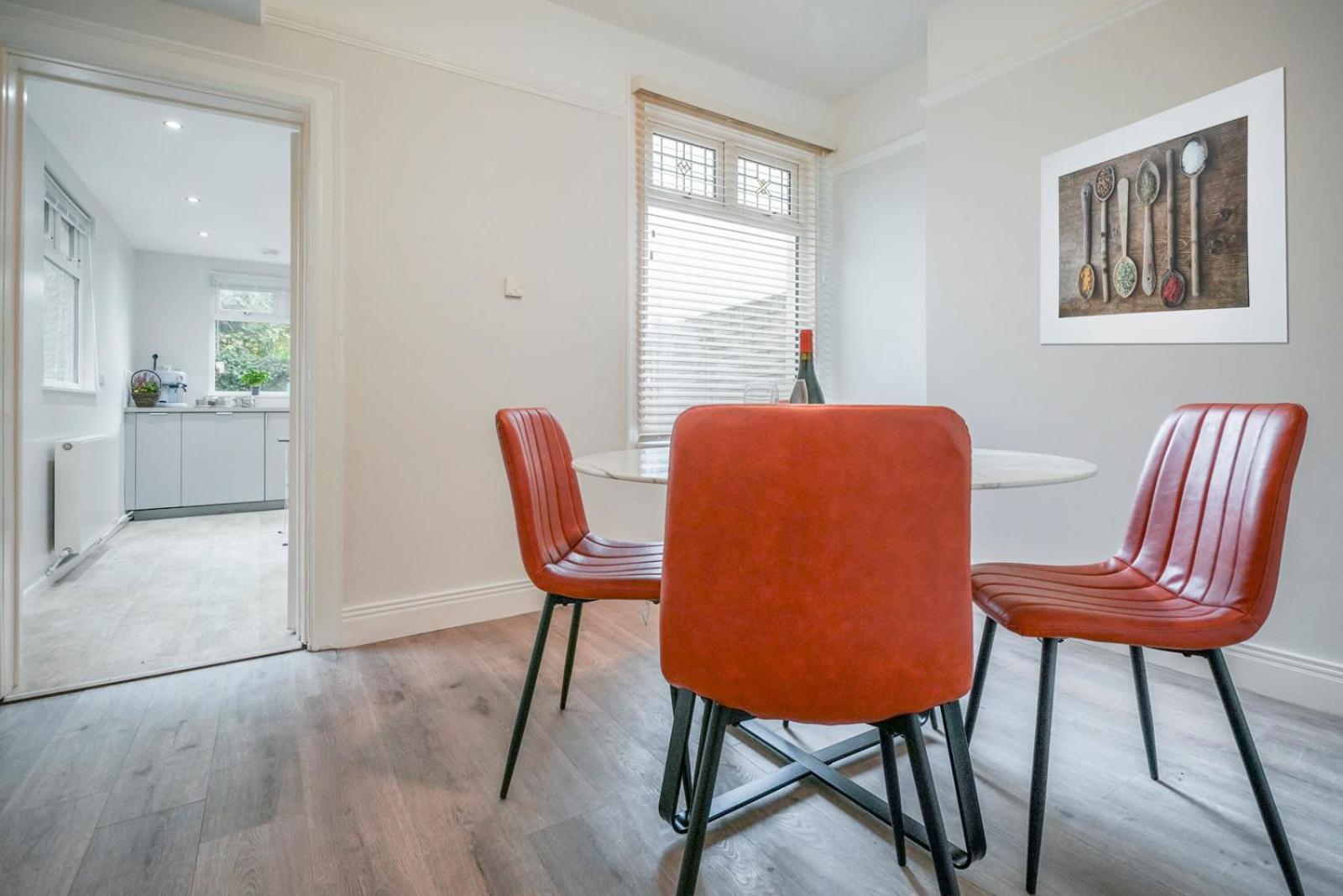 Close To City Centre Stylish 3 Bedroom House เบลฟาสต์ ภายนอก รูปภาพ