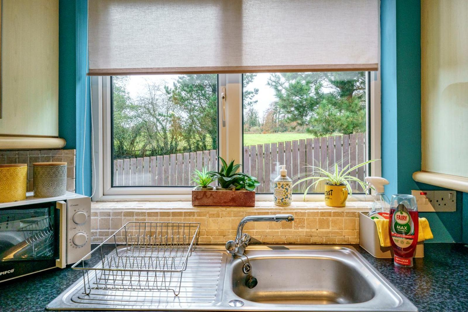 Close To City Centre Stylish 3 Bedroom House เบลฟาสต์ ภายนอก รูปภาพ