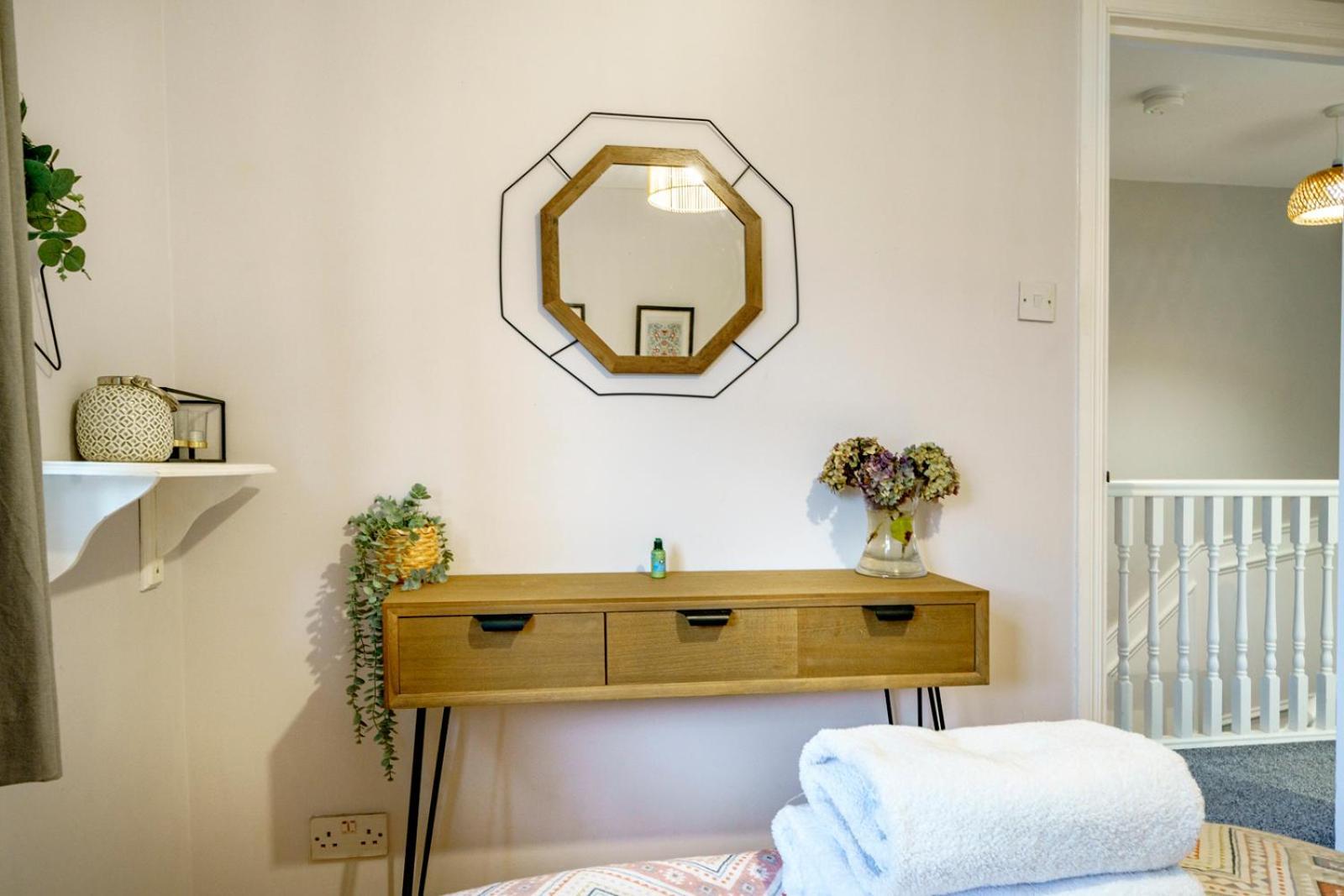 Close To City Centre Stylish 3 Bedroom House เบลฟาสต์ ภายนอก รูปภาพ
